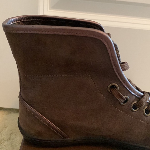 Louis Vuitton Brown Brea Fold Over Sneakers - Picture 7 of 16